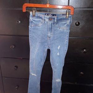 Hollister ripped night waisted jeans size 00r color light blue new
